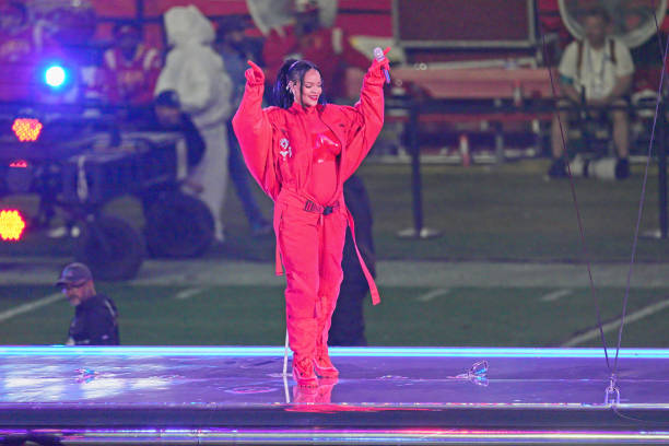 Watch Rihanna play career-spanning set for Super Bowl Halftime Show 2023